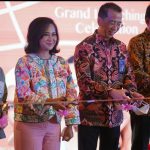 INDONESIA GLOWING Komitmen Kimia Farma untuk Mewujudkan Wajah Indonesia yang Bersinar bersama Marvee Clinic.